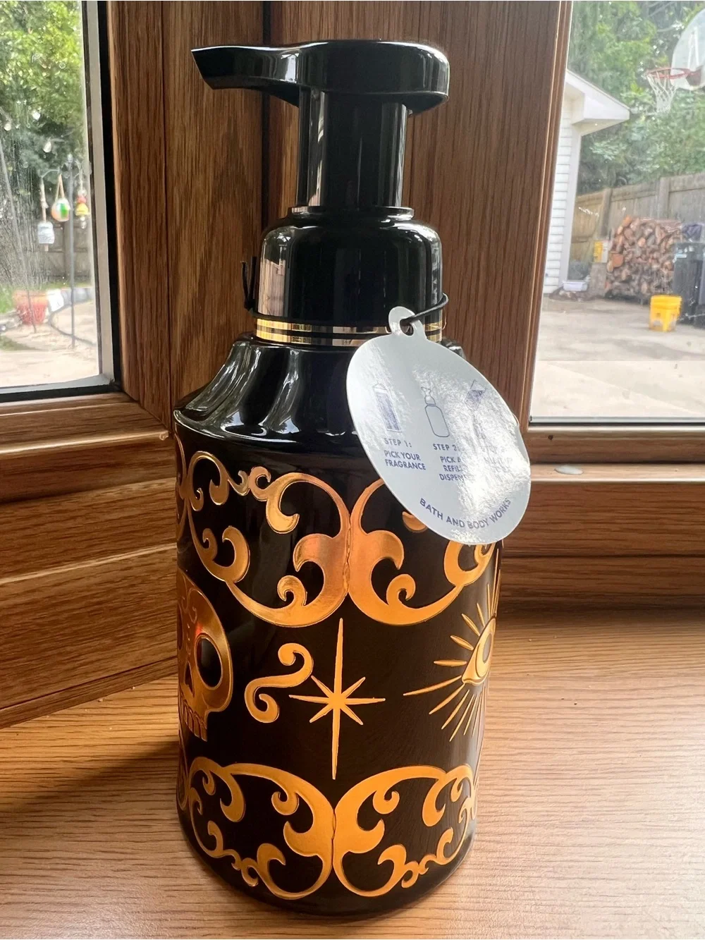 Bath & Body Works elegant black